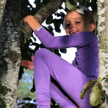 Last inn bildet i Galleri-visningsprogrammet, Bambus superundertøy til barn lilla str 92
